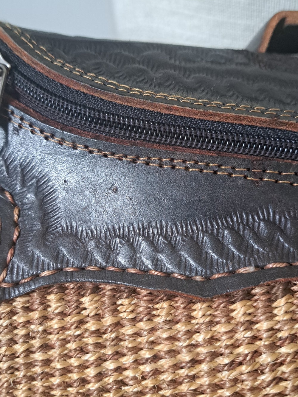 VTG Sisal leather crossbody bucket bag hand tooled Handbag rustic Bohemian Artsy - Picture 7 of 16